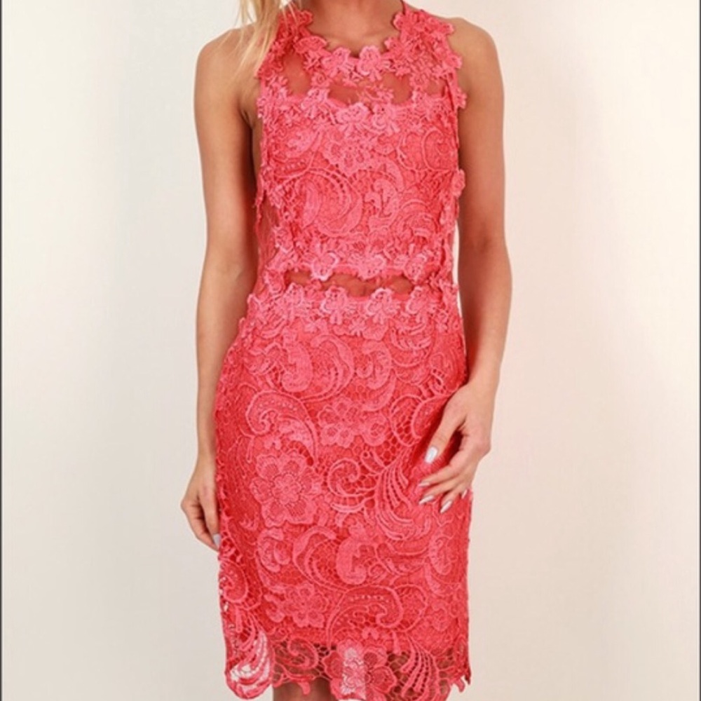 L’ATISTE Lace Dress